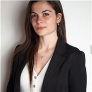 Salve, mi chiamo Maria Luisa, ho 26 anni e sono una laureanda magistrale in psicologia clinica. Sarei davvero entusiasta di poter insegnare la lingua italiana a persone straniere